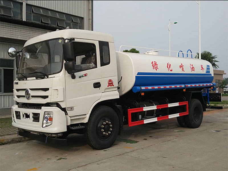 東風(fēng)御虎12方綠化灑水車(chē)