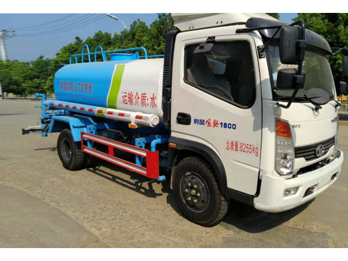 時(shí)風(fēng)5方綠化灑水車(chē)